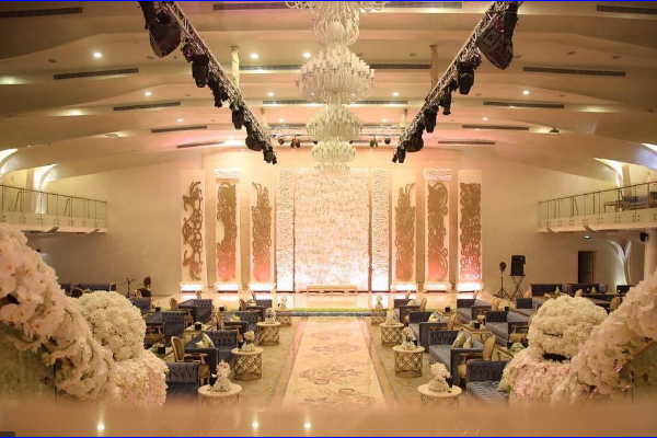 القاعات Listing Category قاعة التخصصي للاحتفالات و المؤتمرات
